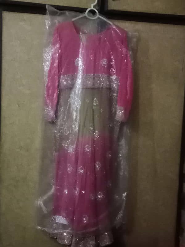 bridal frok in very neat and clean condition 0