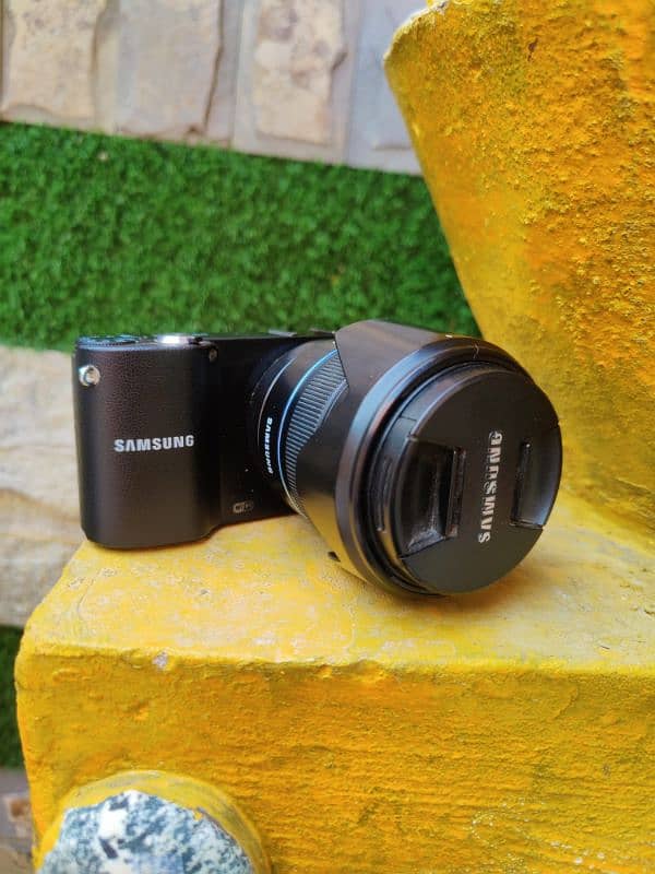 SAMSUNG NX100 MIRRORLESS 5