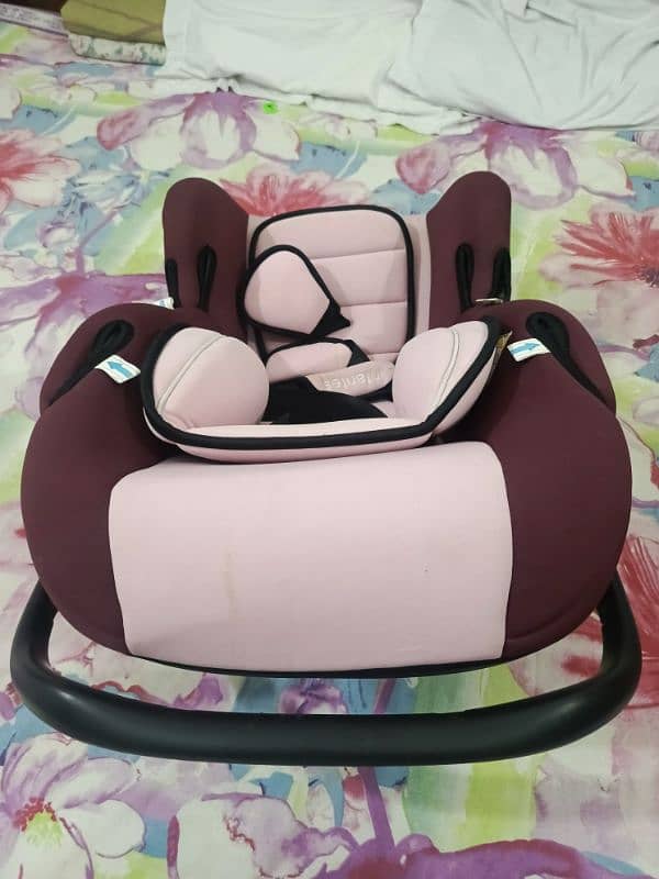 Baby Carry Cot/ Car Seat 0