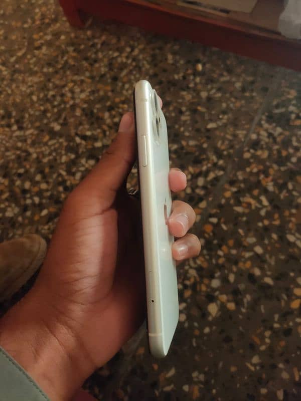 Iphone 11 64gb non pta 1