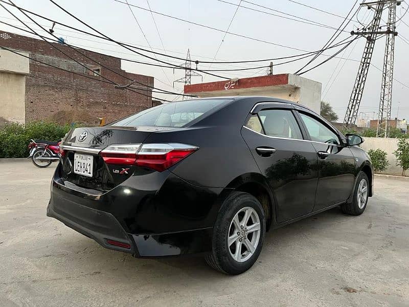 Toyota Corolla XLI 2015 3