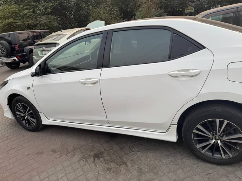 Toyota Corolla Altis 1.6 2018 8