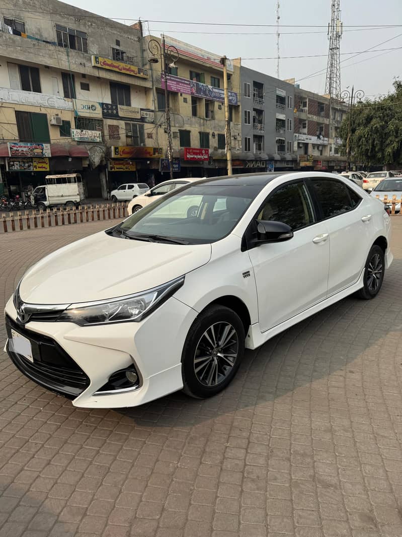 Toyota Corolla Altis 1.6 2018 7