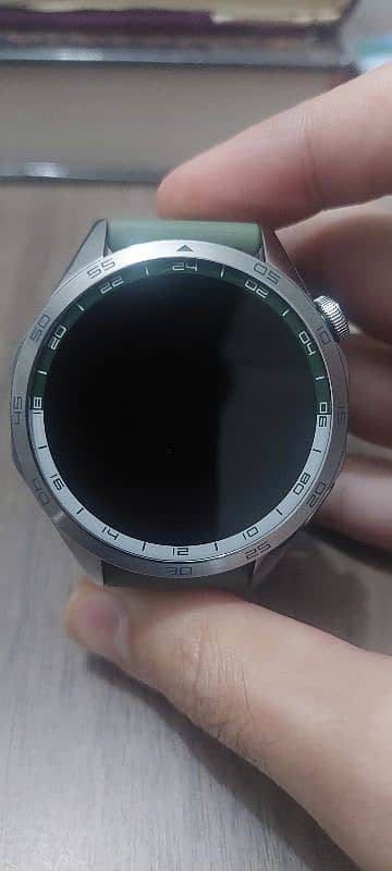 Huawei Watch GT4 46mm 3