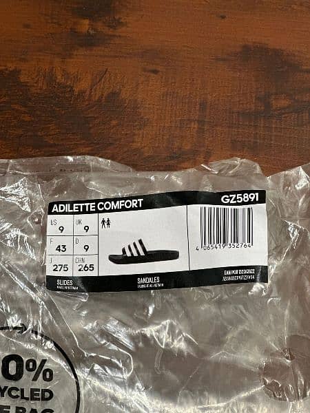 Adidas Adilette Comfort Slides 4