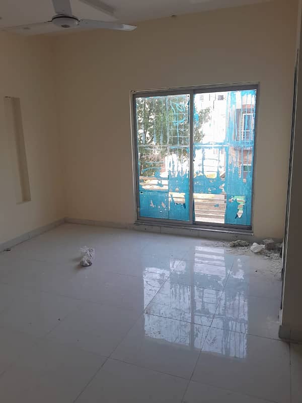 10 Marla For Rent Sector -E Bahria Town Lahore 5