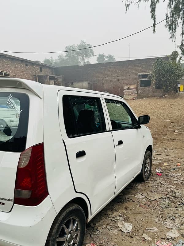 Suzuki Wagon R 2019 4