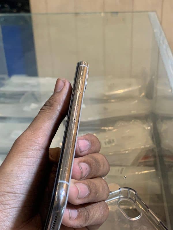 iPhone X non pta factory unlocked 4