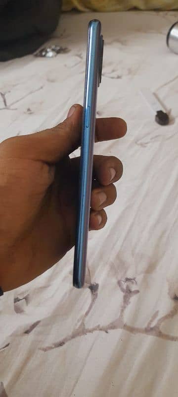 OPPO F17 PRO 3