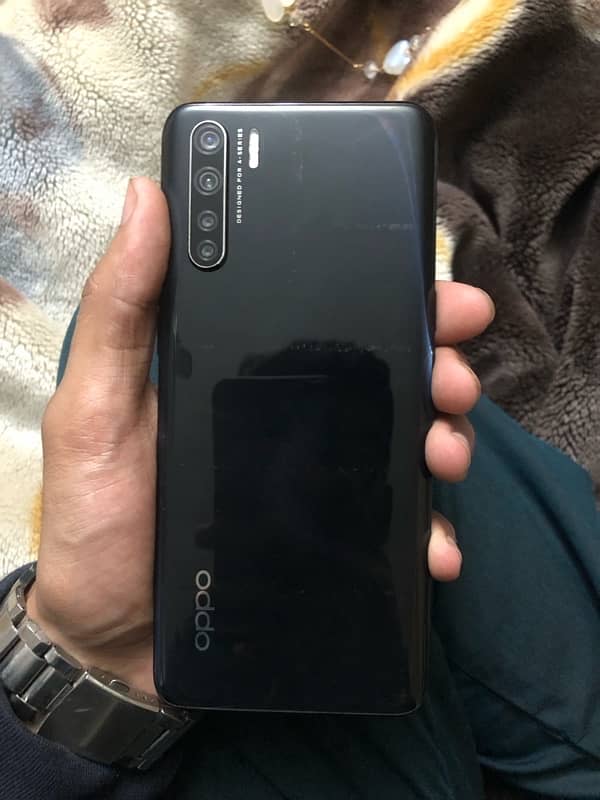 Oppo F15 1