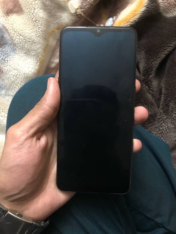 Oppo F15 3