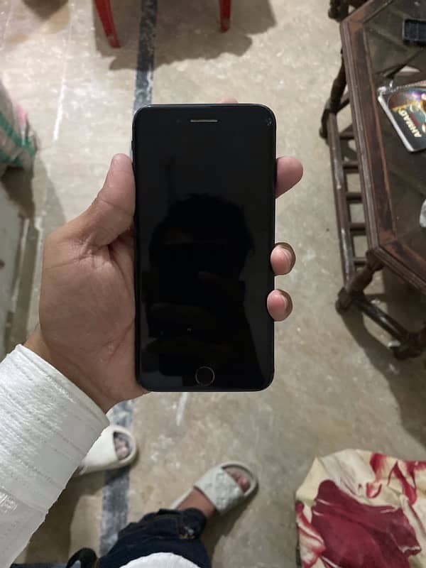 iPhone 7plus 128gb pta approved 1