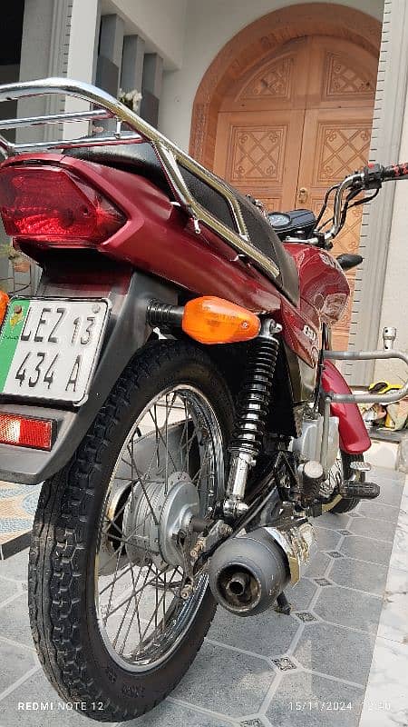 SUZUKI GD 2013 LAHORE MODEL IN GENION CONDTION 9