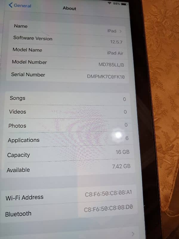 ipad Air 1 for sale with charger 6