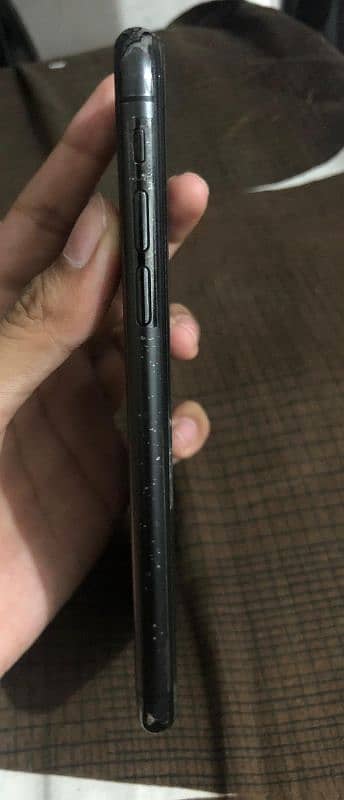 iphone x 64 GB (PTA) 5