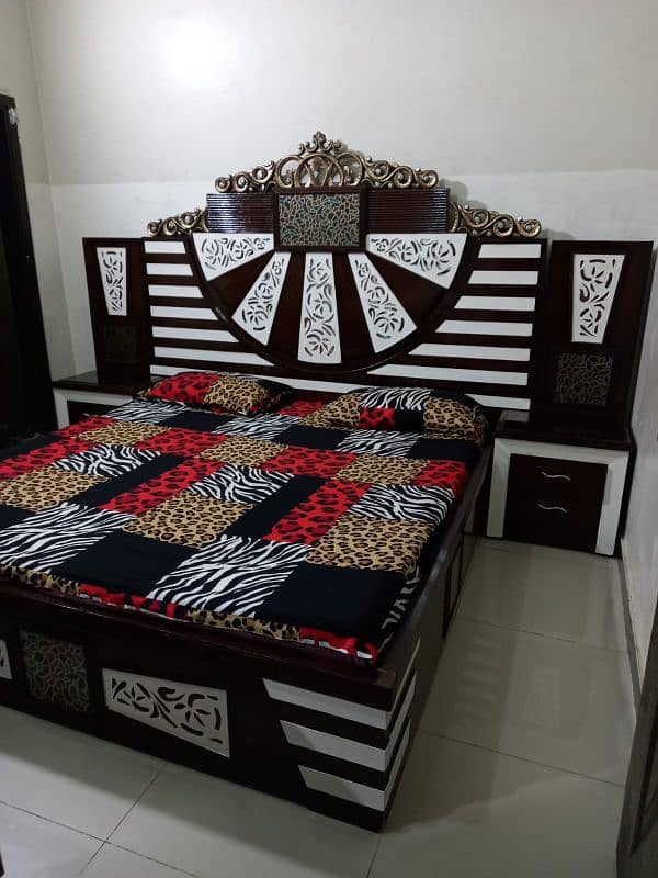 bedroom set 4 piece with mattress urgent sale 2