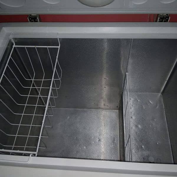 few months used Deep freezer Freezer 03152435095 2