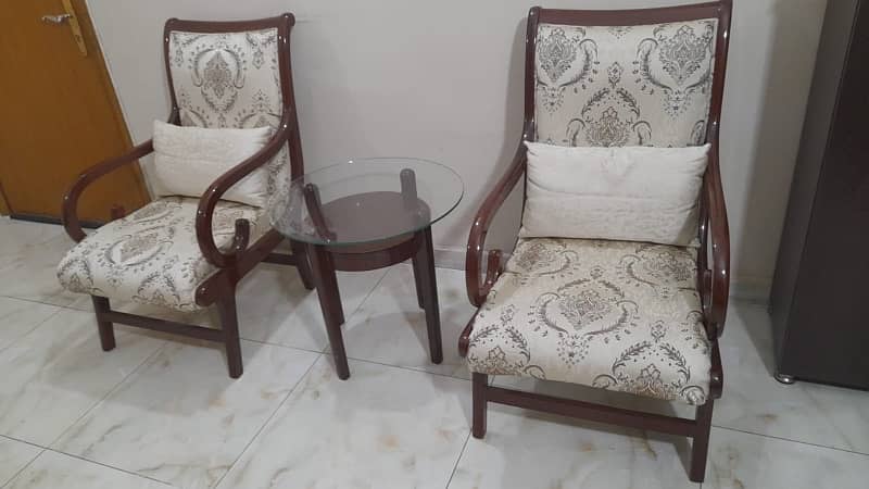 Chairs with mini mirror table 0