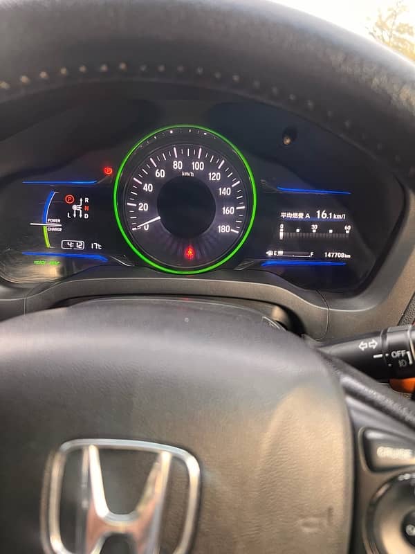 Honda Vezel 2016 total original pain 9