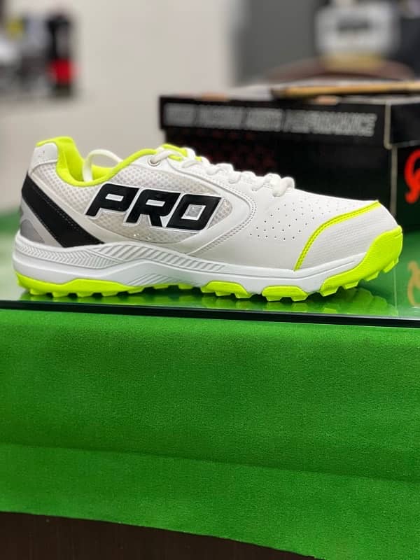 CA Pro 15kle Cricket Shoes 100% (original) 4