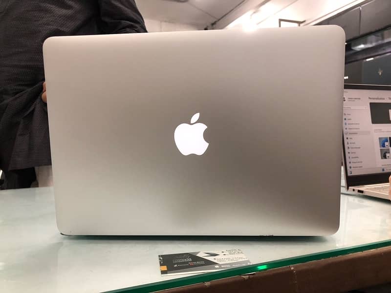 MacBook Air 2017 3