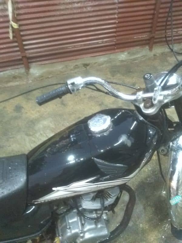 Honda cg 125 1982 modle Lahore nmb 7