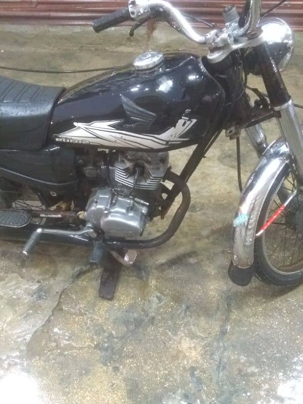 Honda cg 125 1982 modle Lahore nmb 13