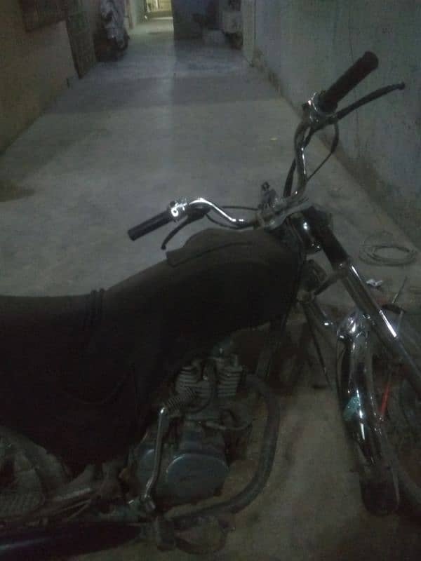 Honda cg 125 1982 modle Lahore nmb 14