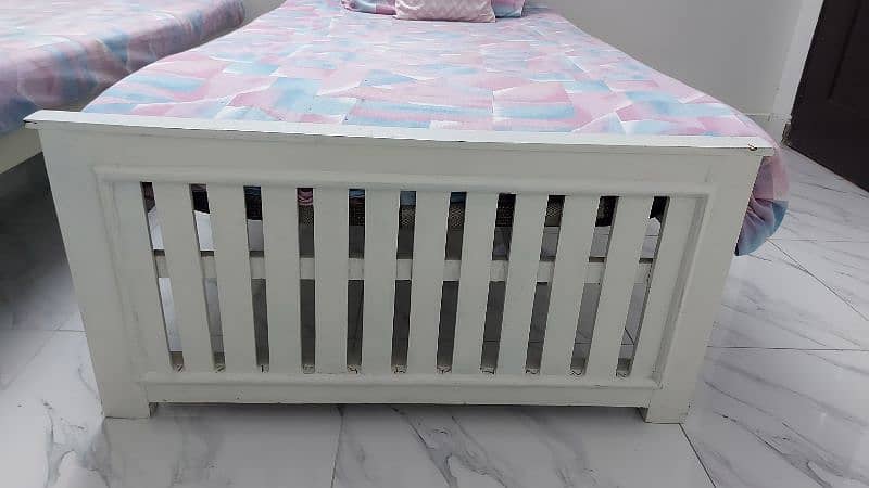 Wooden Single beds in excellent condition 3