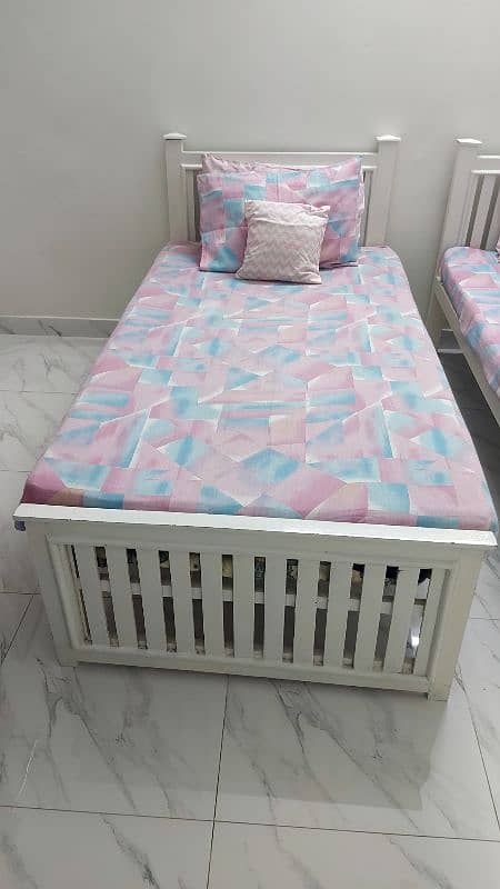 Wooden Single beds in excellent condition 5