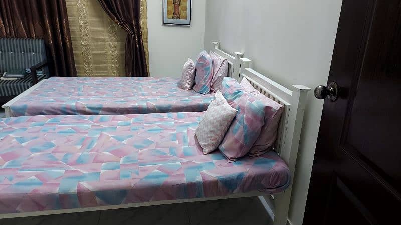 Wooden Single beds in excellent condition 7