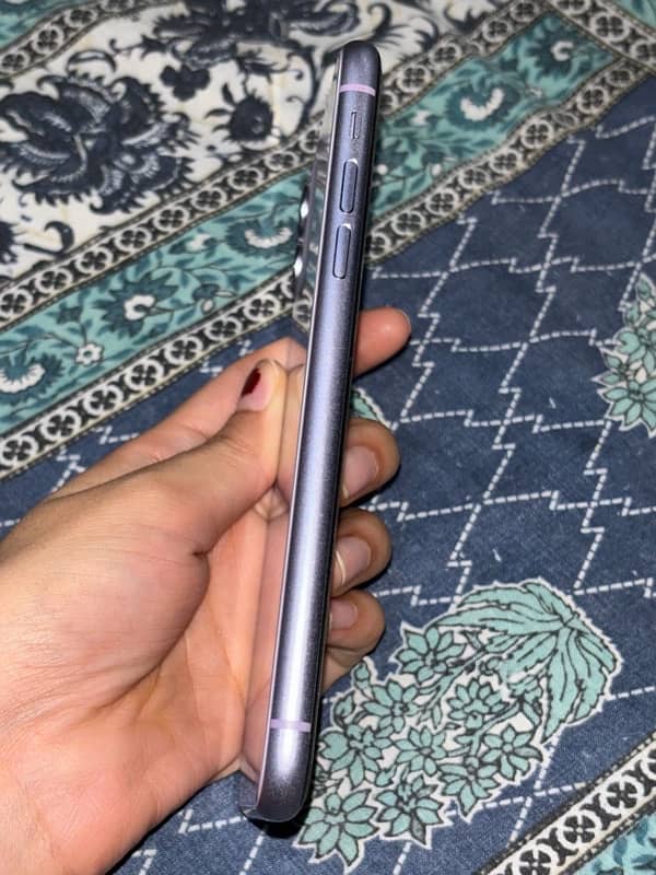 iphone 11 128GB pta approved 10/10 2