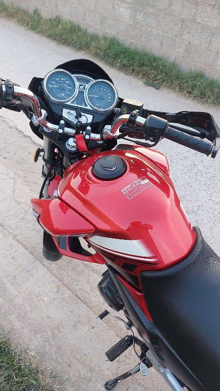 HONDA 150F WITH GOLDEN ONE DIGIT NUMBER. 1