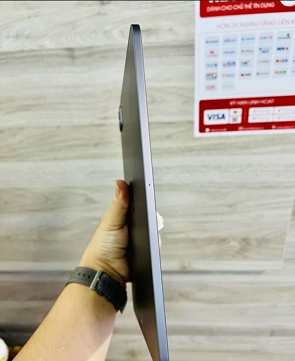 Apple iPad Pro 11 inches M2 (16GB Ram & 1 TB) 2