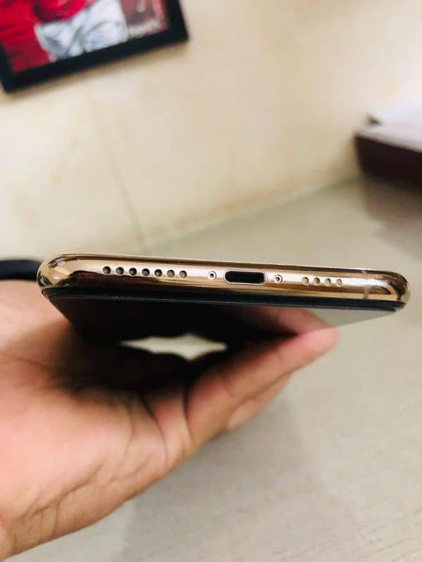 IPhone XS Max 256Gb Gold 7