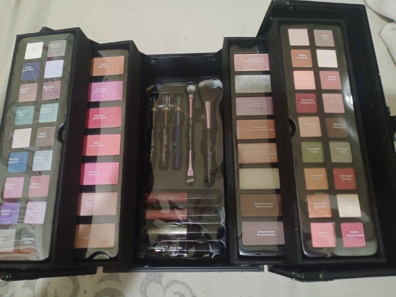 imported bridal makeup box with makeup sets 0