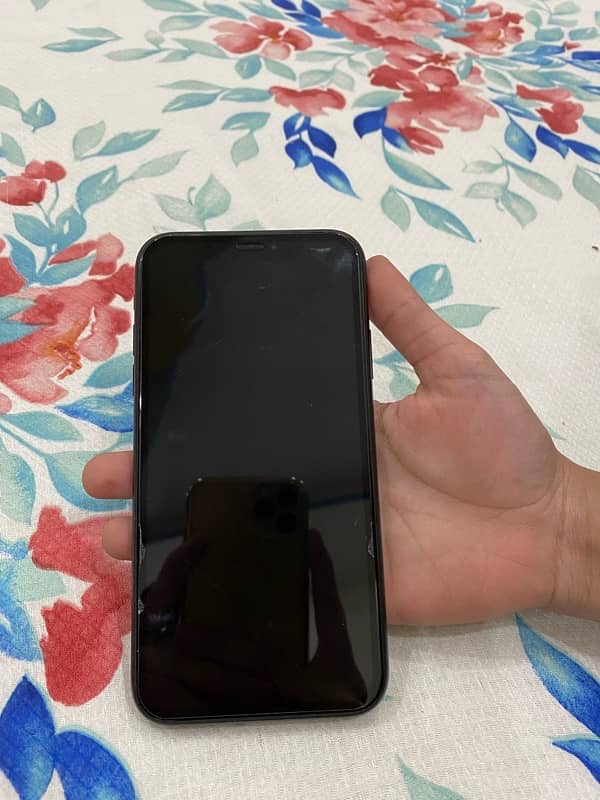 Black iphone XR 64gb Urgent Sell 1