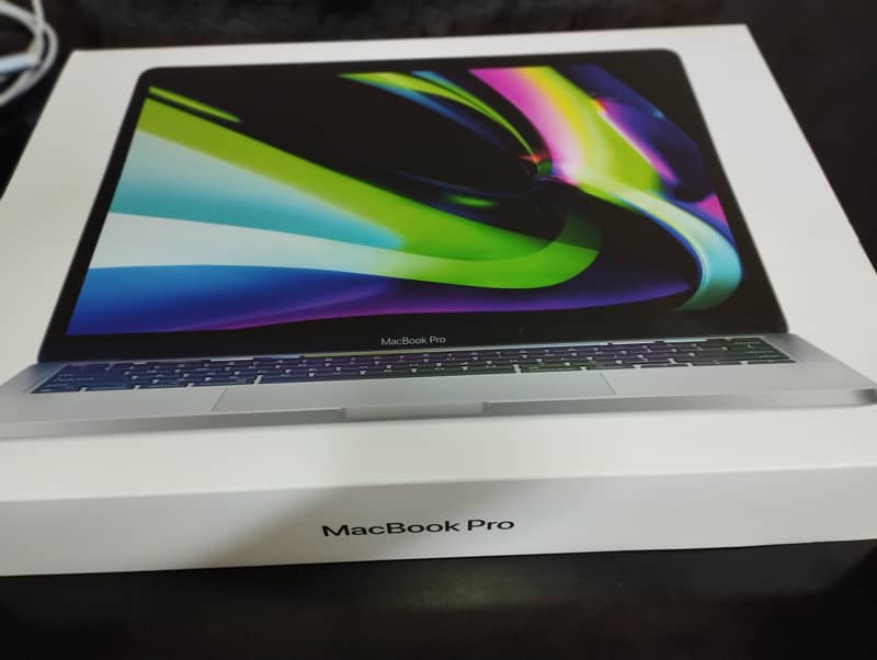 Macbook pro 13 inch M2 2022 8gb 512gb 1