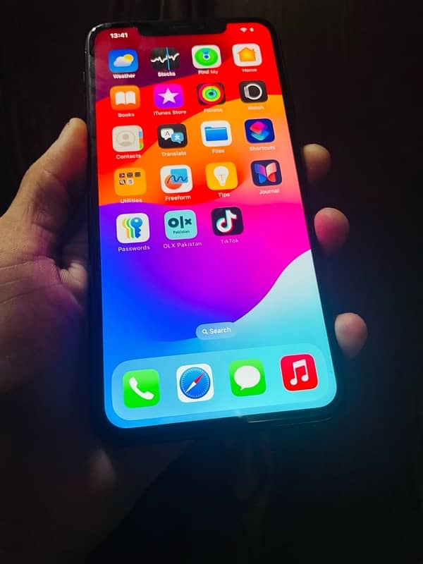 i phone 11 pro max 256 Gb 4