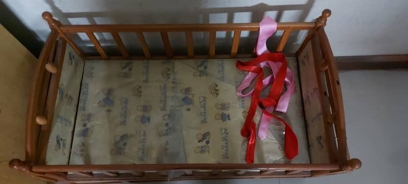 TOP QUALITY WOOD BABY COT 1