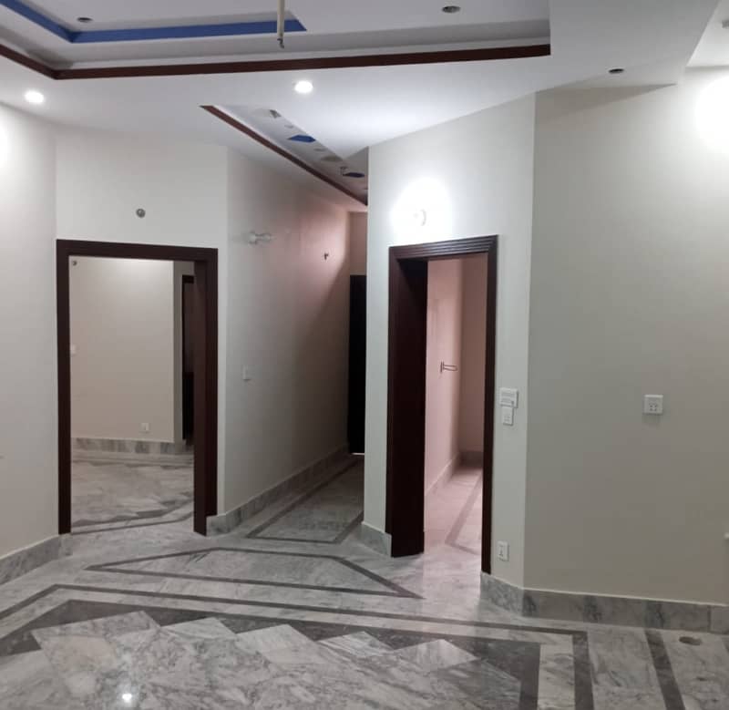 Upper Portion For Rent In Marghzar Officers Colony 0