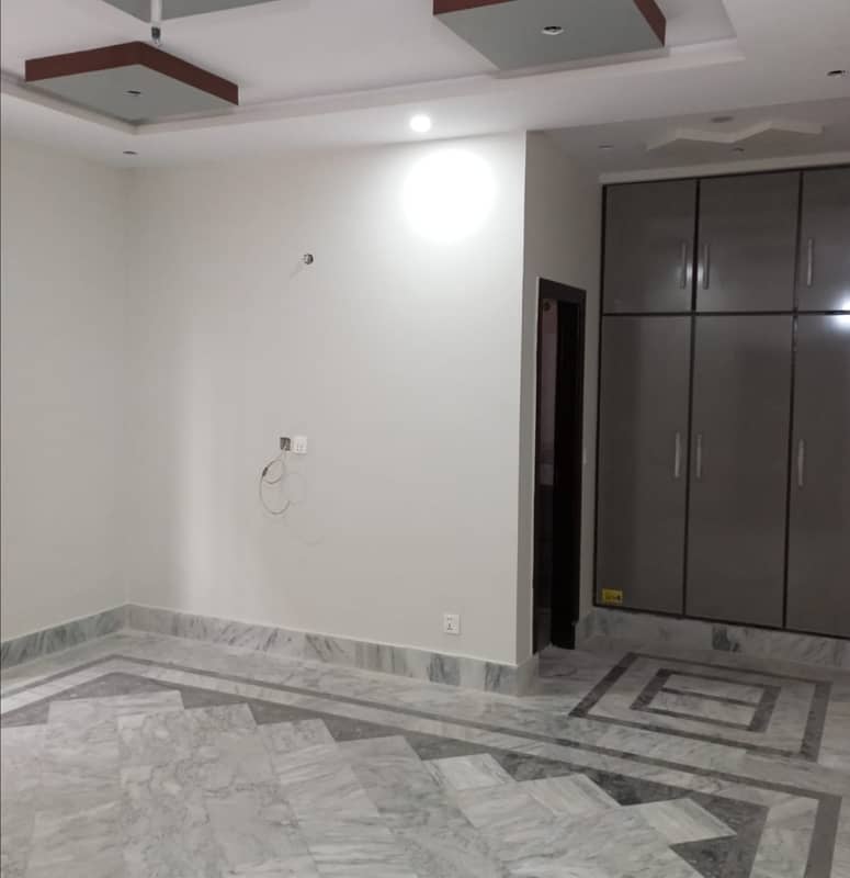 Upper Portion For Rent In Marghzar Officers Colony 3