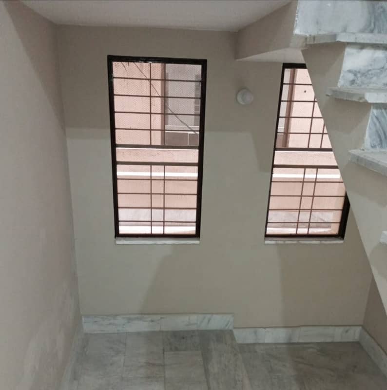 Upper Portion For Rent In Marghzar Officers Colony 8