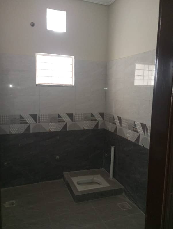 Upper Portion For Rent In Marghzar Officers Colony 11