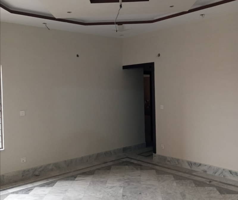 Upper Portion For Rent In Marghzar Officers Colony 14