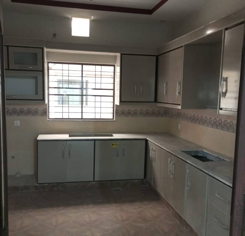 Upper Portion For Rent In Marghzar Officers Colony 18