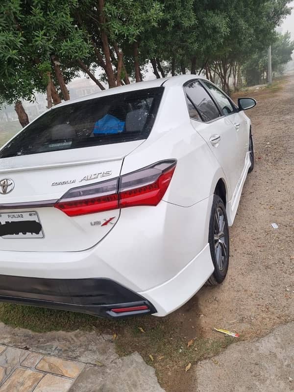 Toyota Altis Grande 2019 4