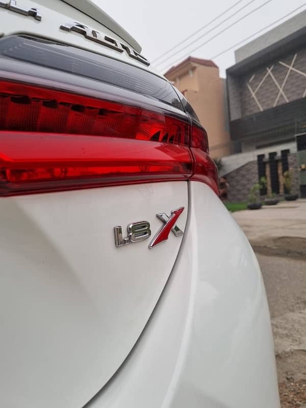 Toyota Altis Grande 2019 9