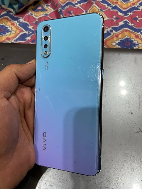 vivo S1 4