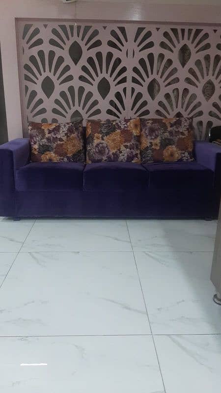 running Beauty saloon prime location furnished and clean 7